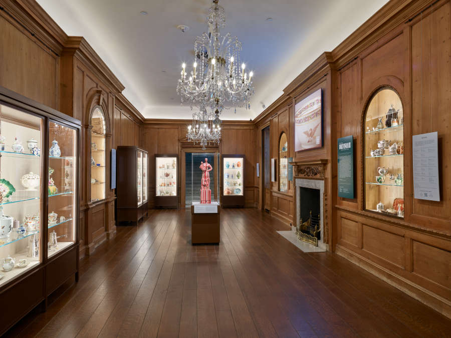 view exhibition image