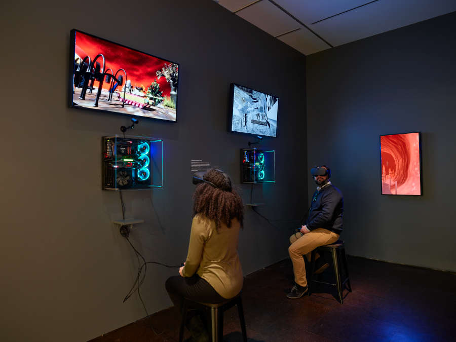 view exhibition image