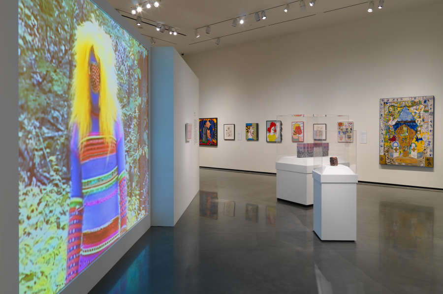 view exhibition image