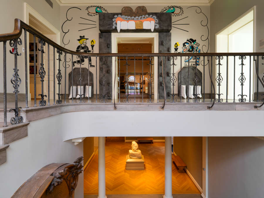 view exhibition image