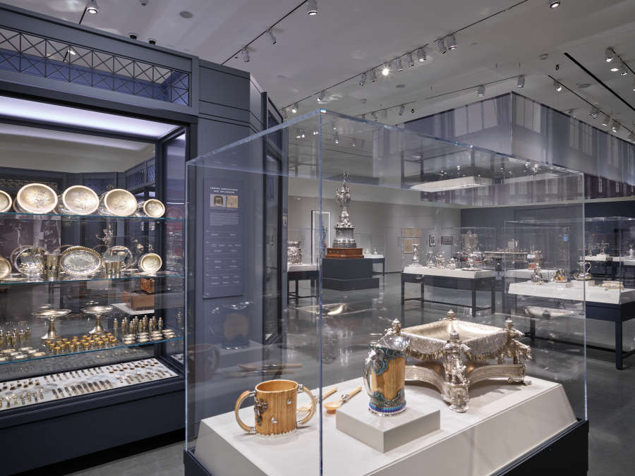 view exhibition image