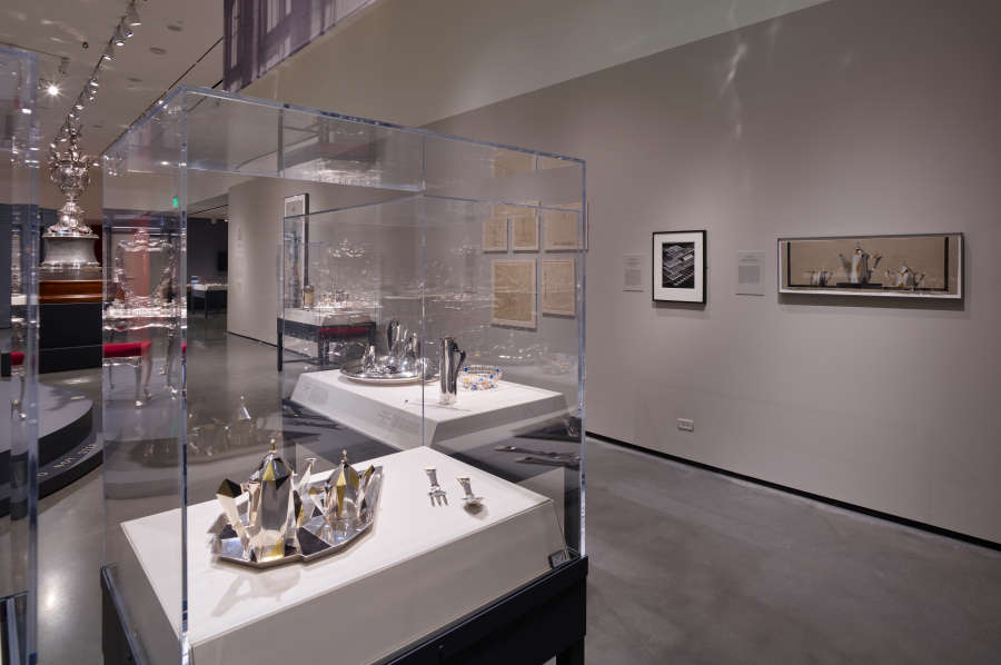 view exhibition image
