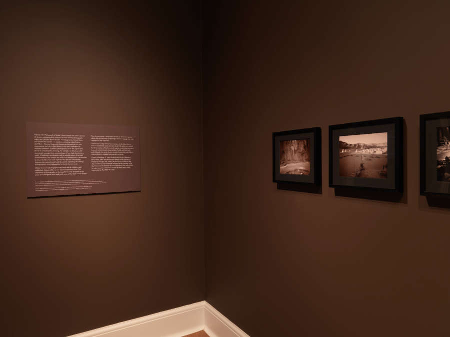 view exhibition image