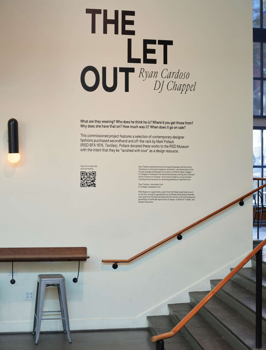 view exhibition image