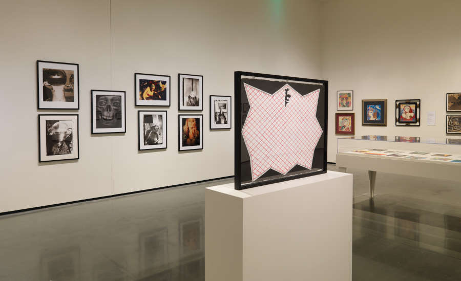 view exhibition image