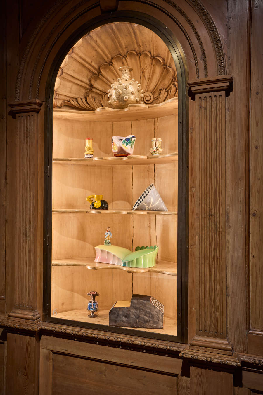 view exhibition image