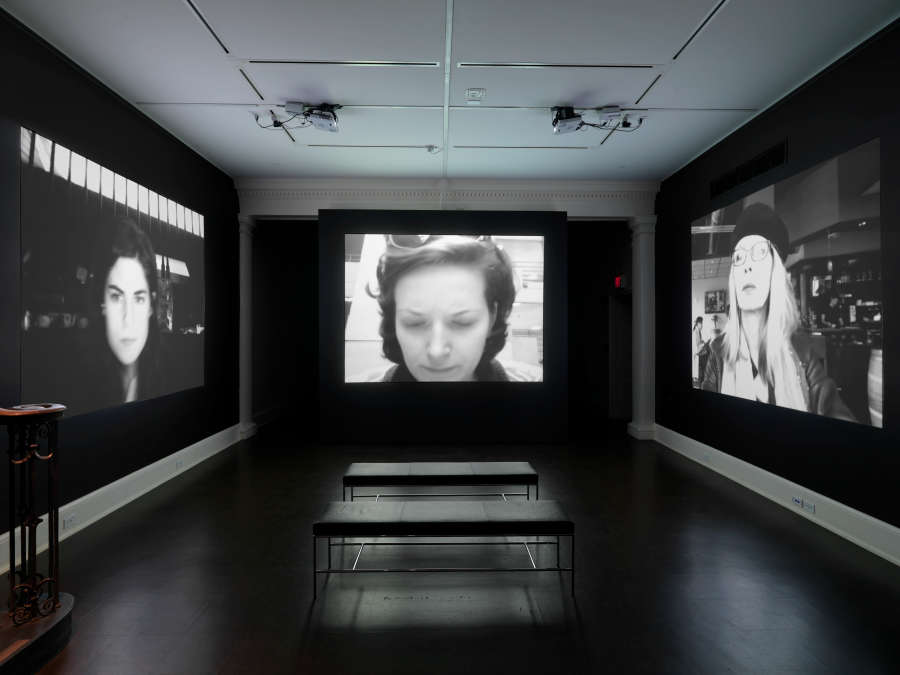 view exhibition image