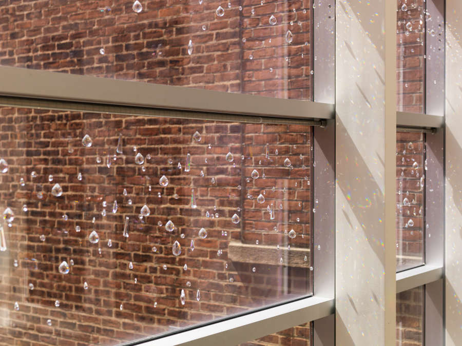 view exhibition image