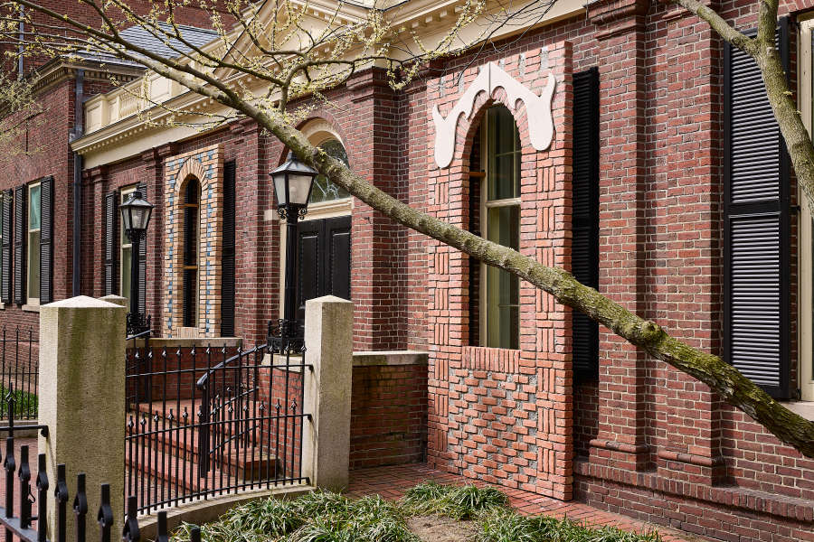 view exhibition image