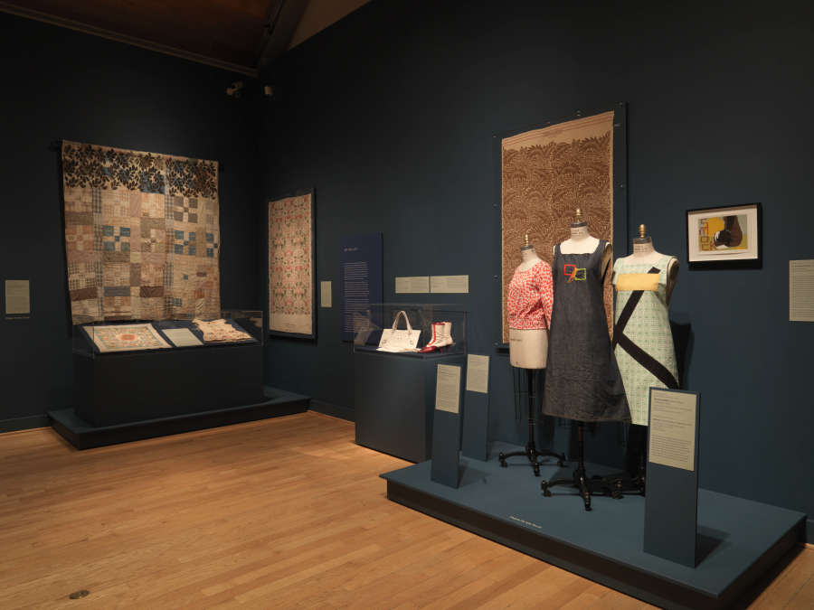 view exhibition image