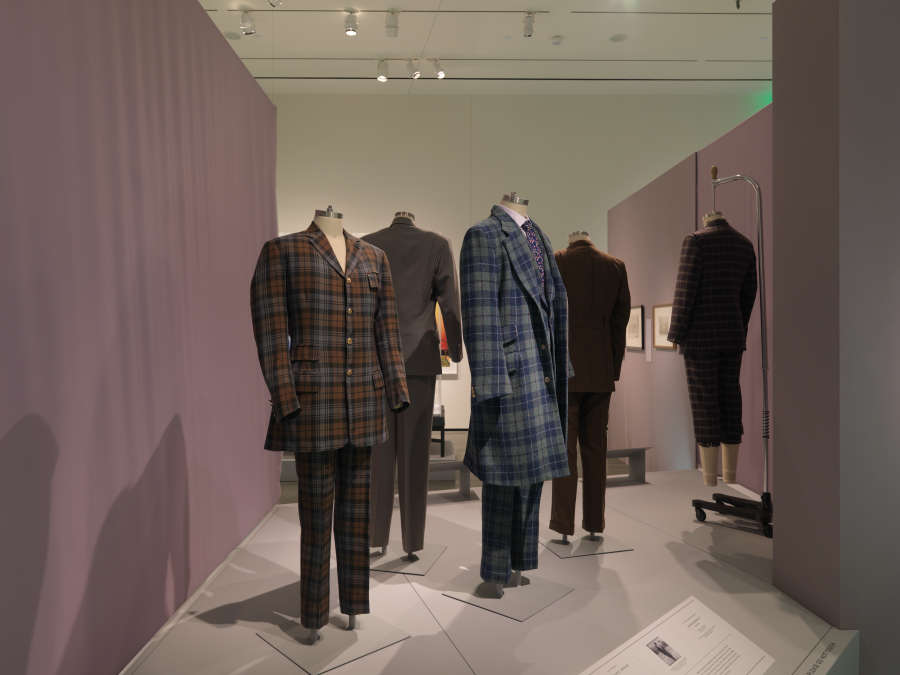 view exhibition image