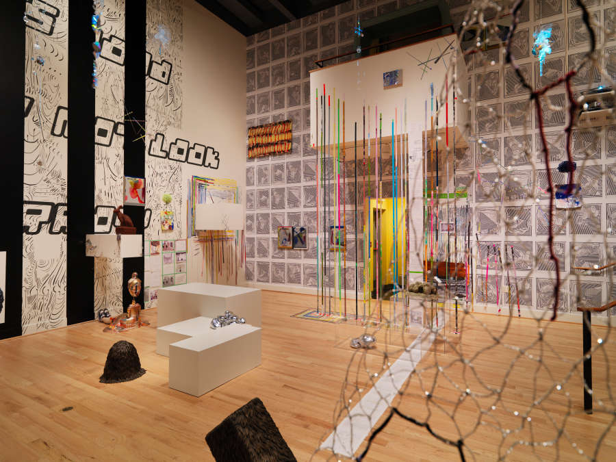 view exhibition image