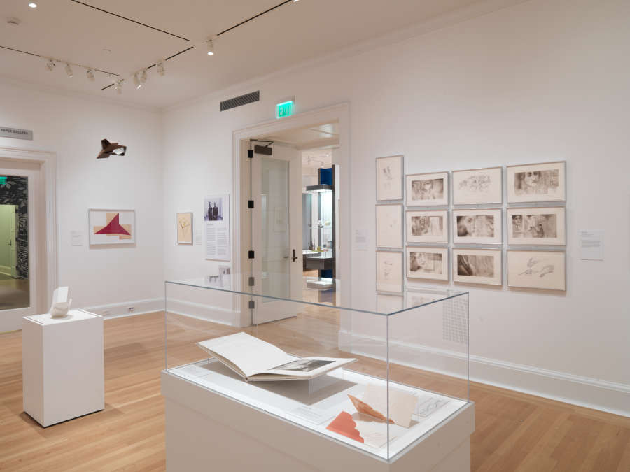view exhibition image