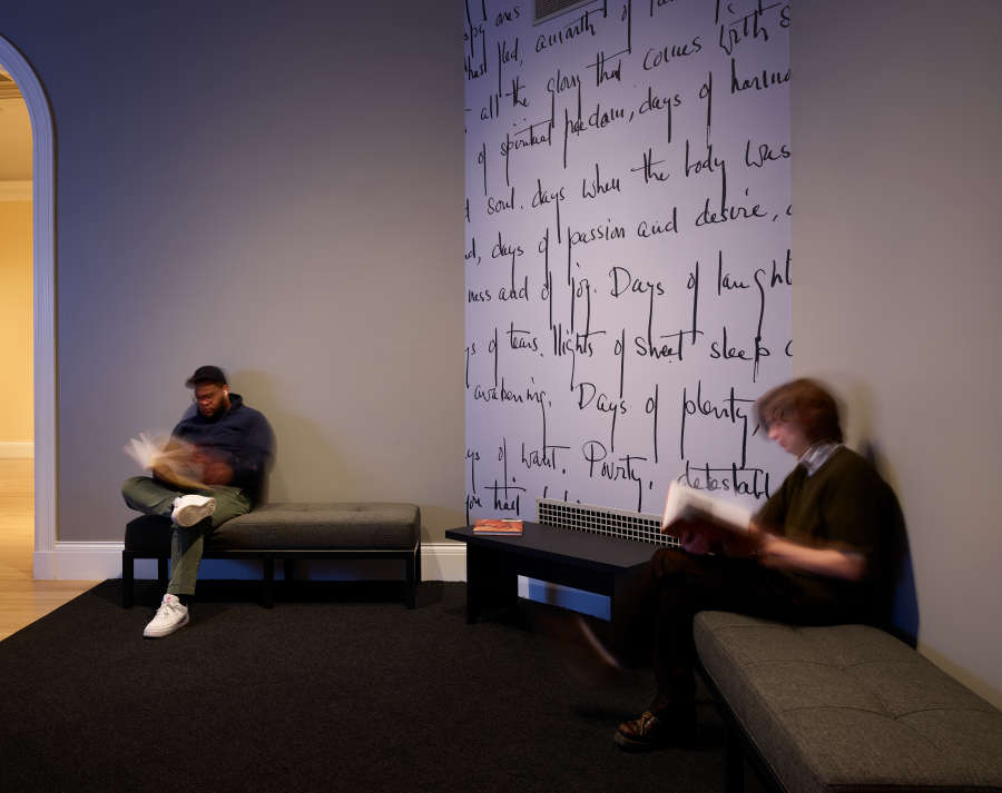 view exhibition image