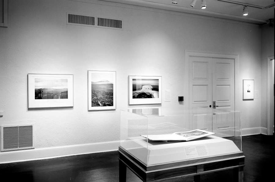 view exhibition image