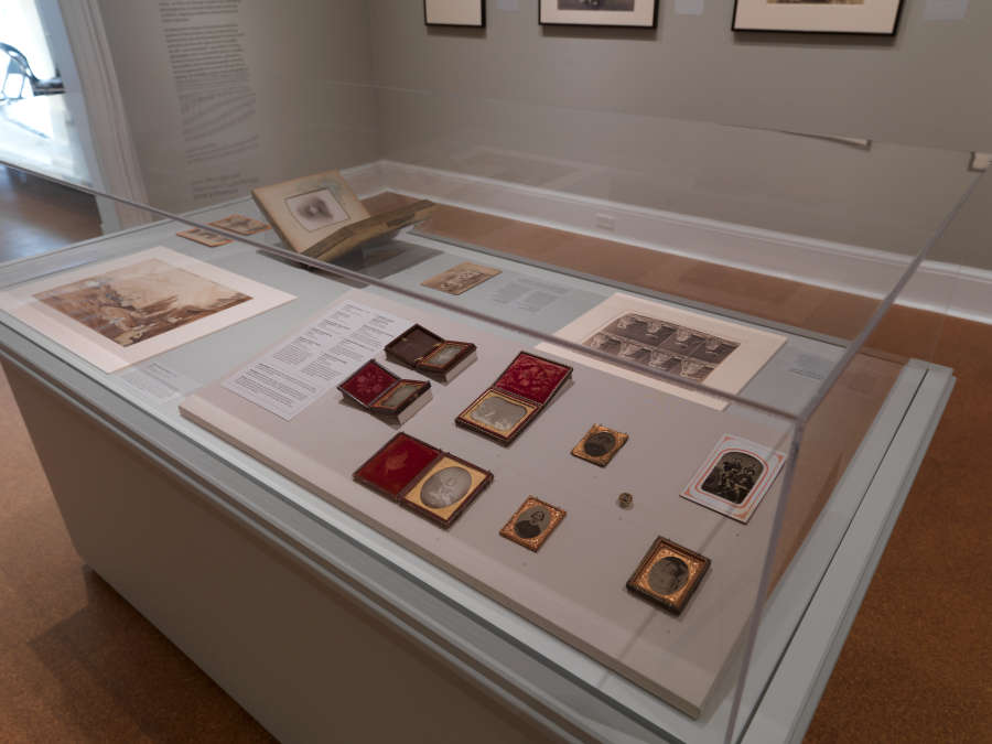 view exhibition image