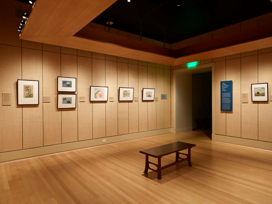 view exhibition image