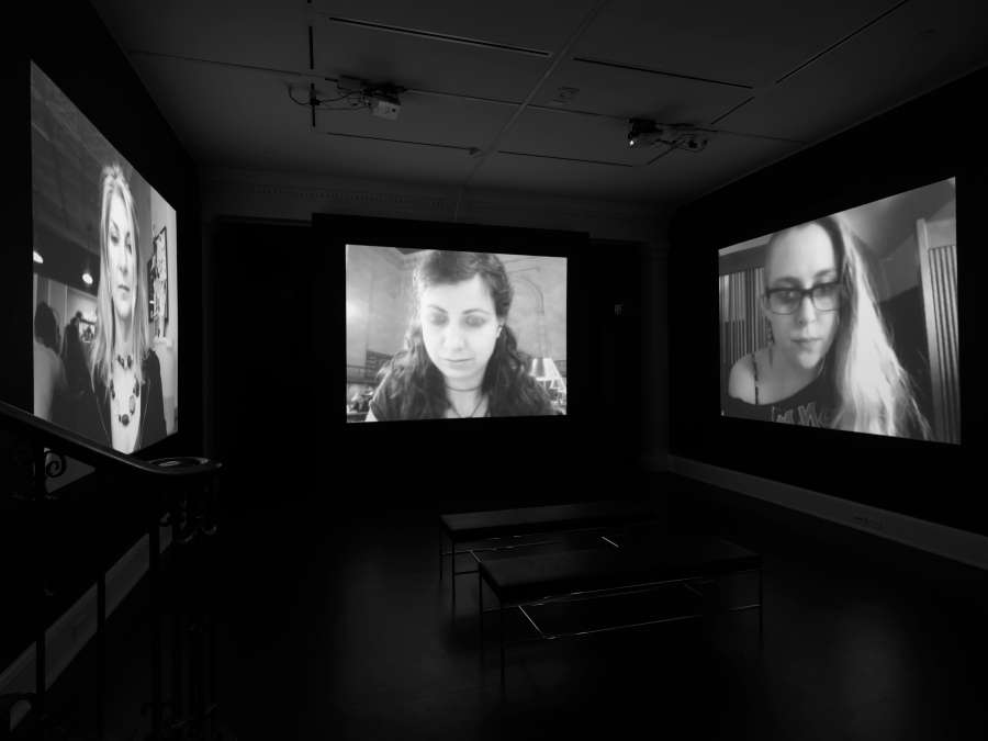 view exhibition image