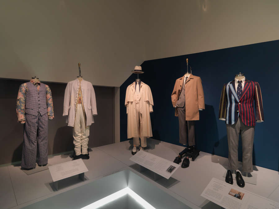 view exhibition image