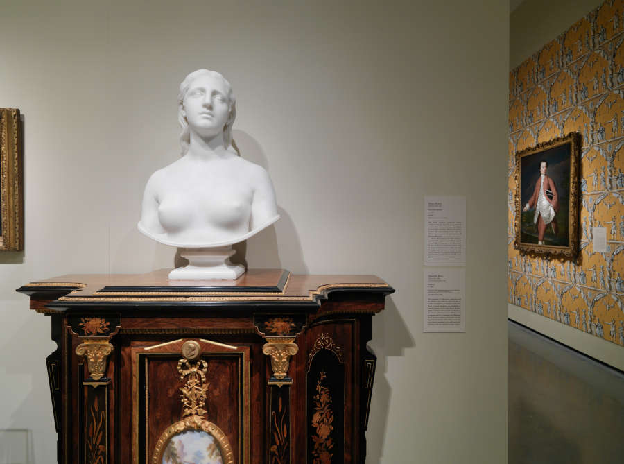 view exhibition image