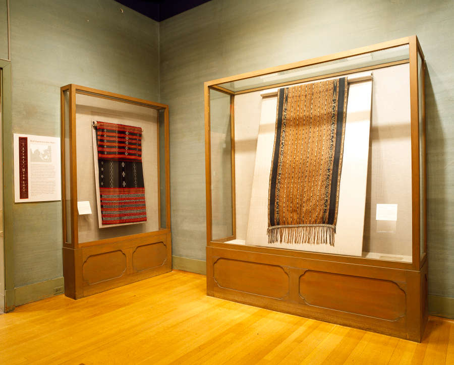 view exhibition image