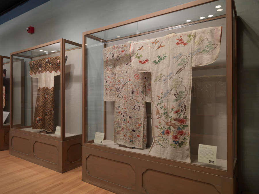 view exhibition image