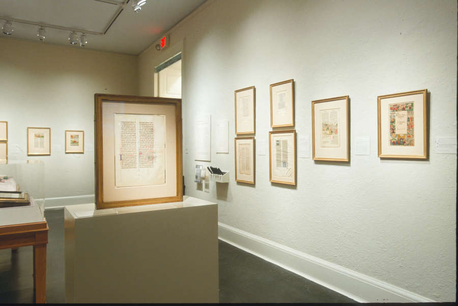view exhibition image