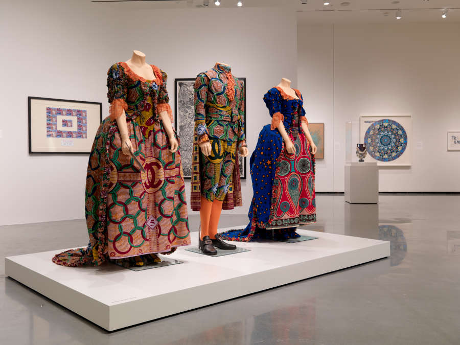 view exhibition image