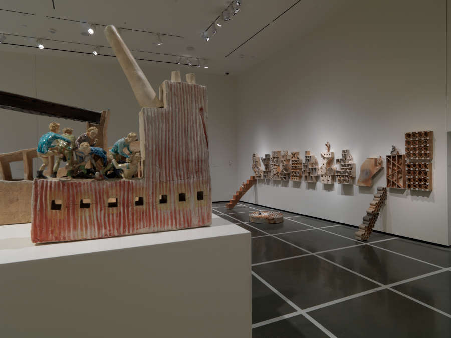 view exhibition image