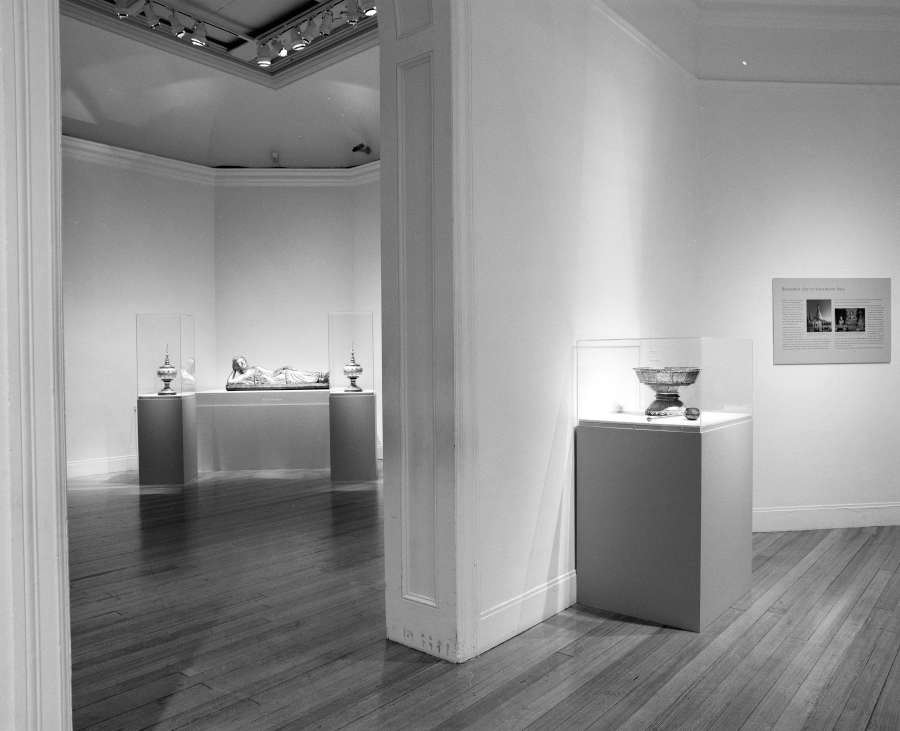 view exhibition image