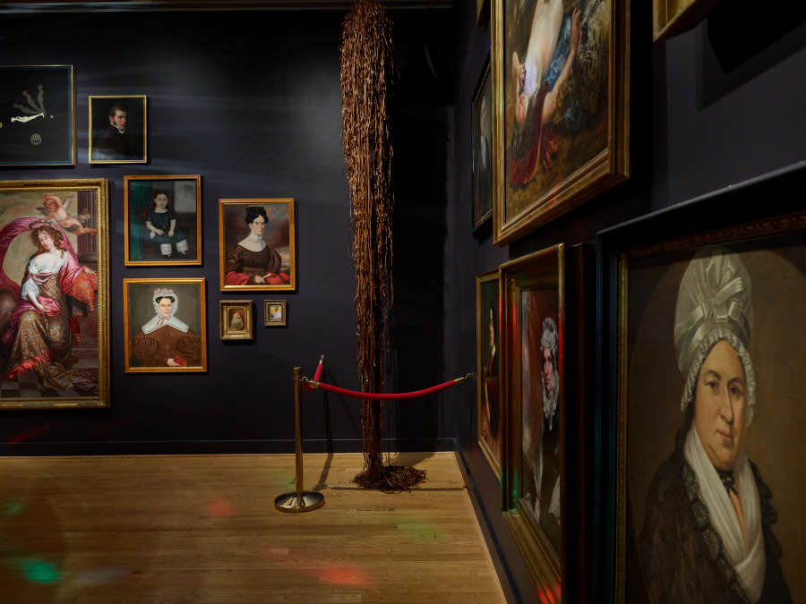 view exhibition image