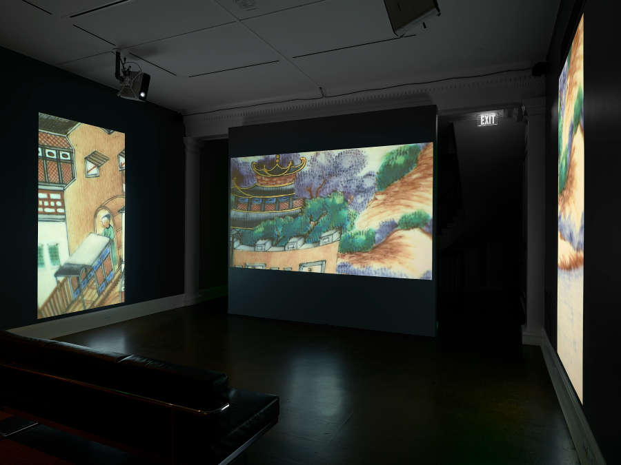 view exhibition image