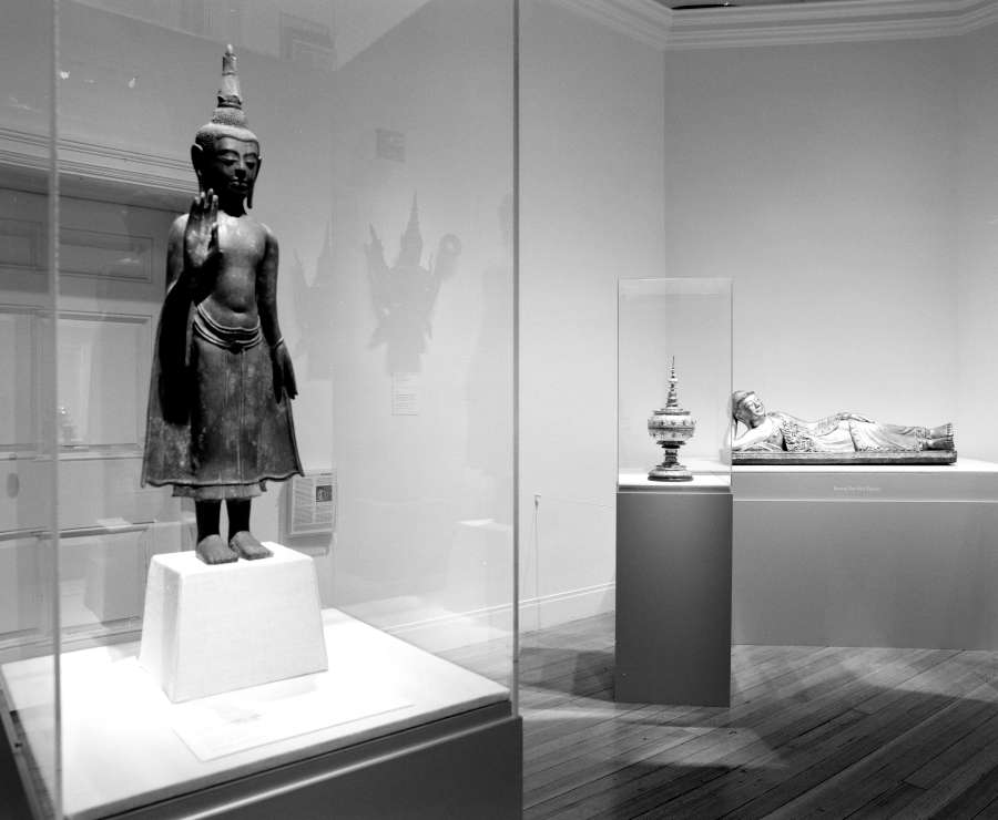 view exhibition image