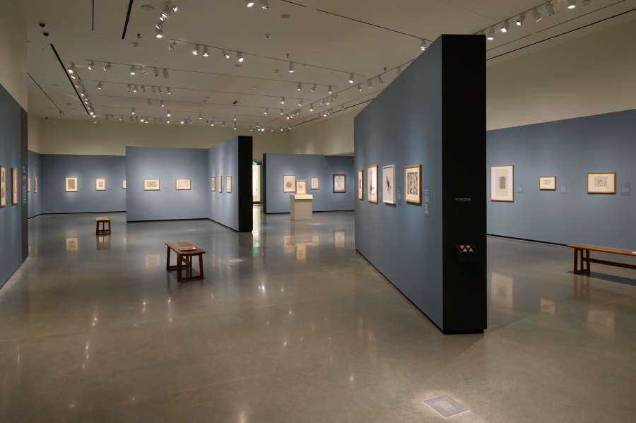 view exhibition image