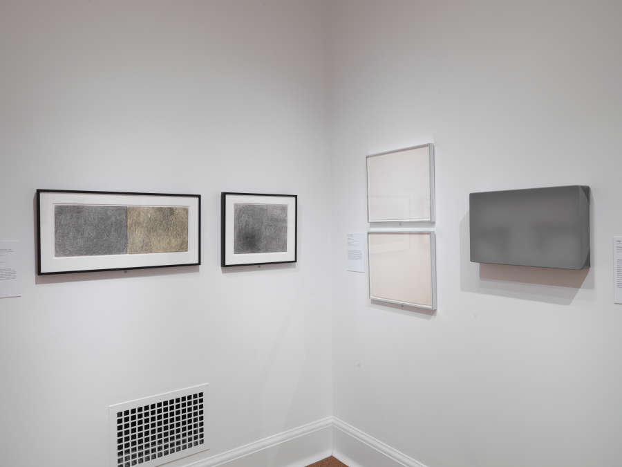 view exhibition image
