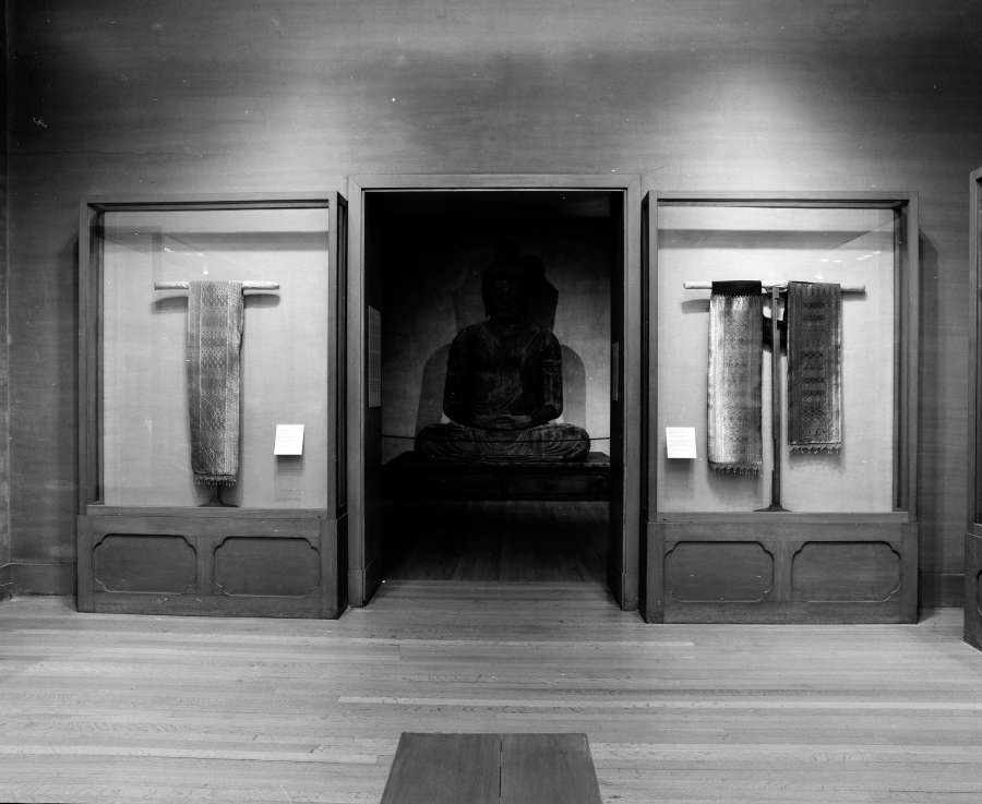 view exhibition image
