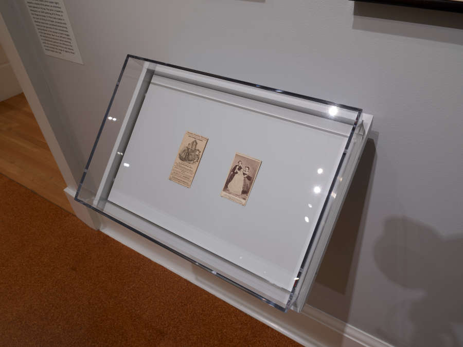 view exhibition image