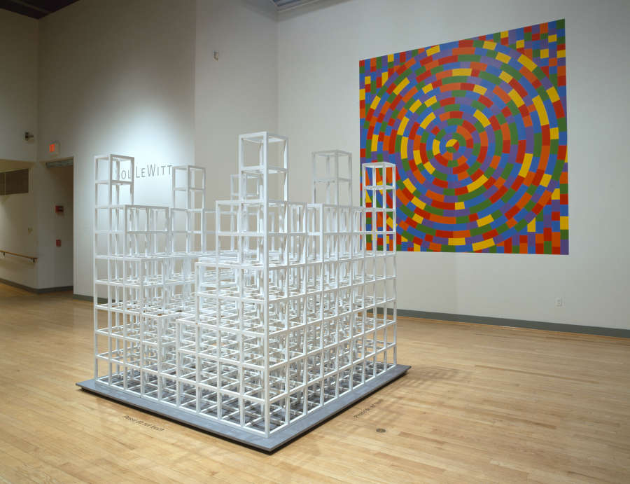 view exhibition image