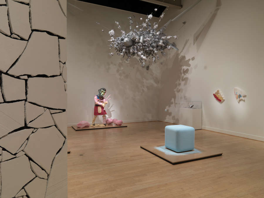 view exhibition image