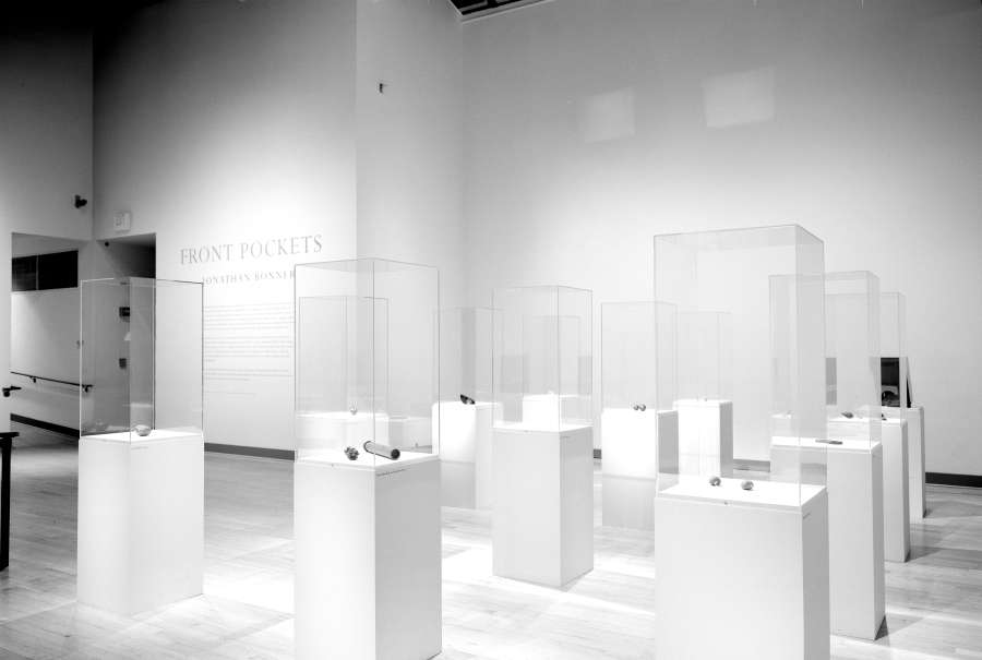 view exhibition image