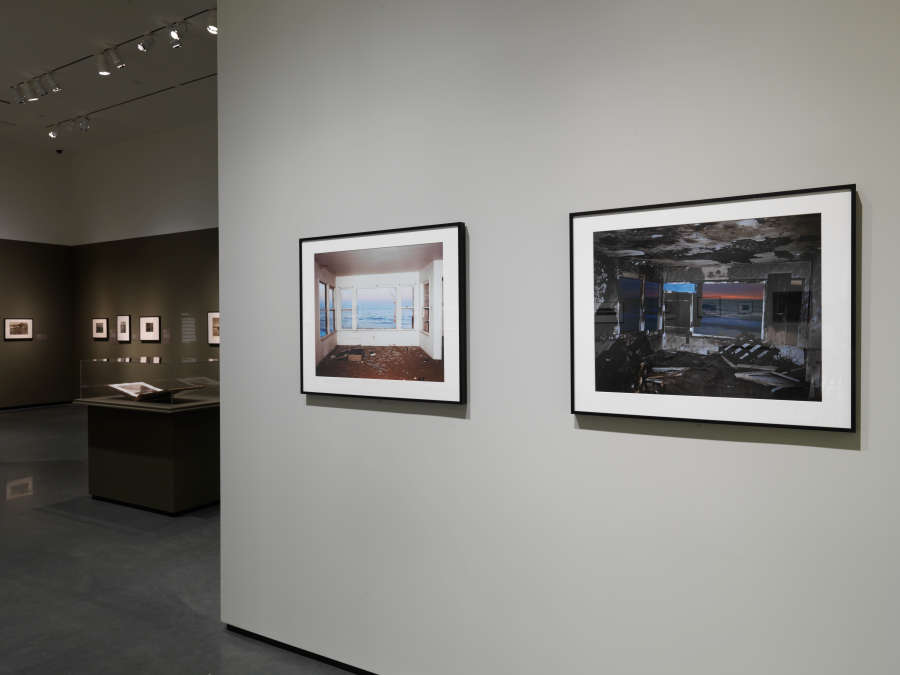 view exhibition image
