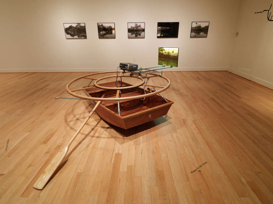 view exhibition image