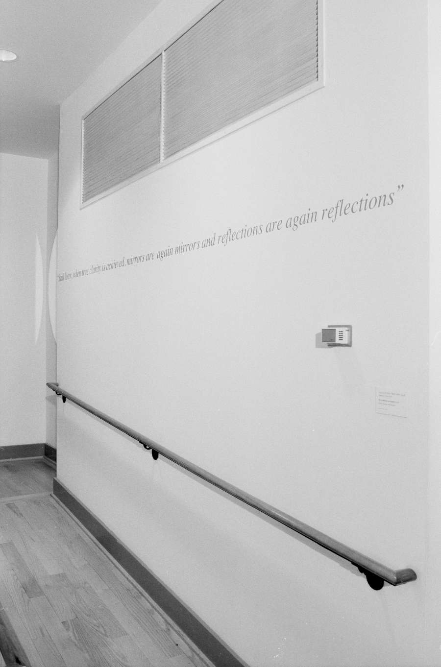 view exhibition image