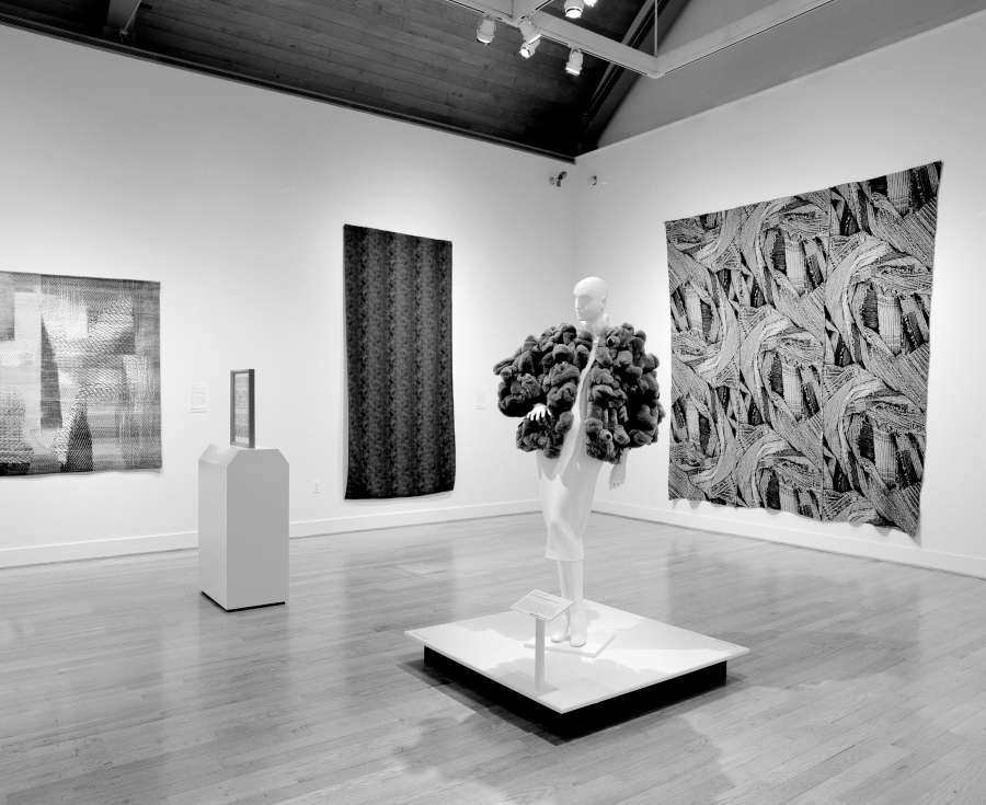 view exhibition image