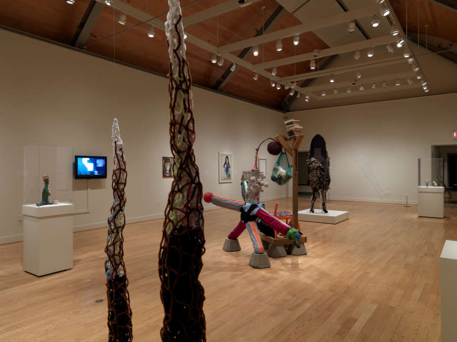 view exhibition image