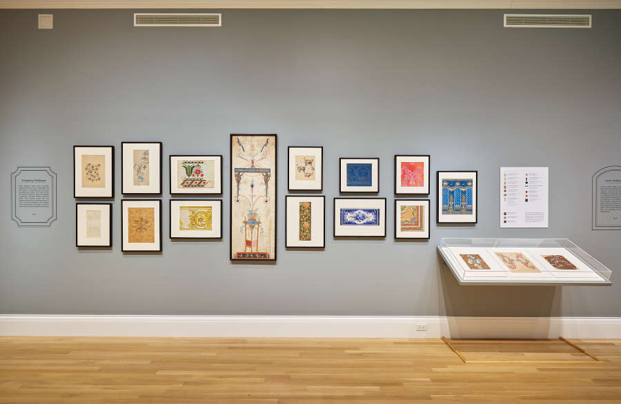 view exhibition image