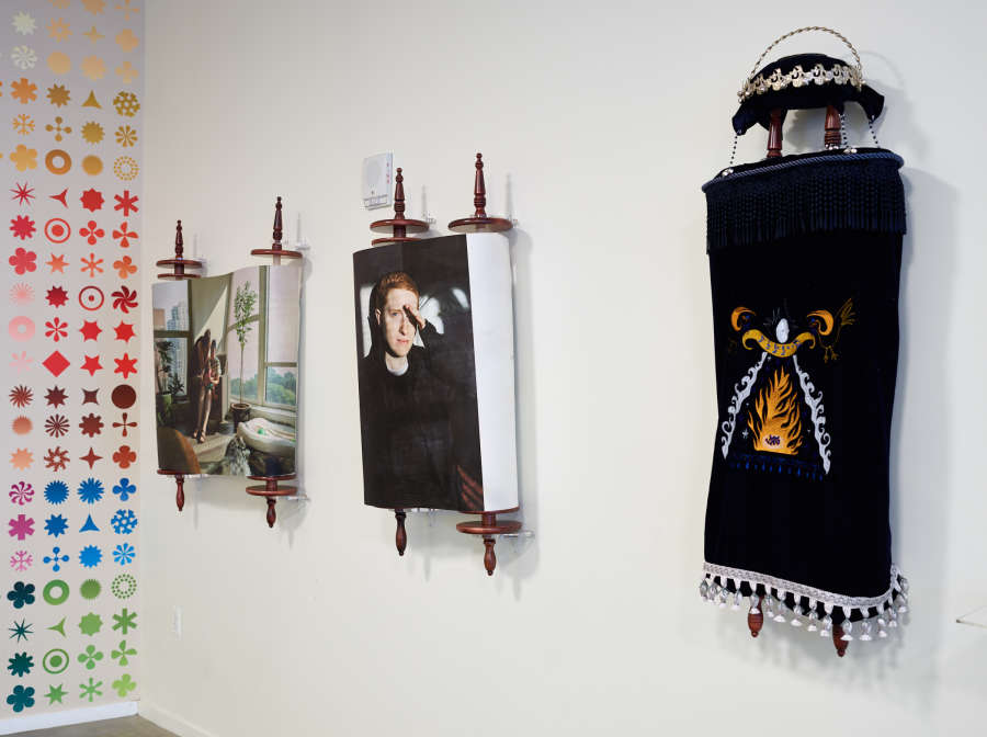 view exhibition image