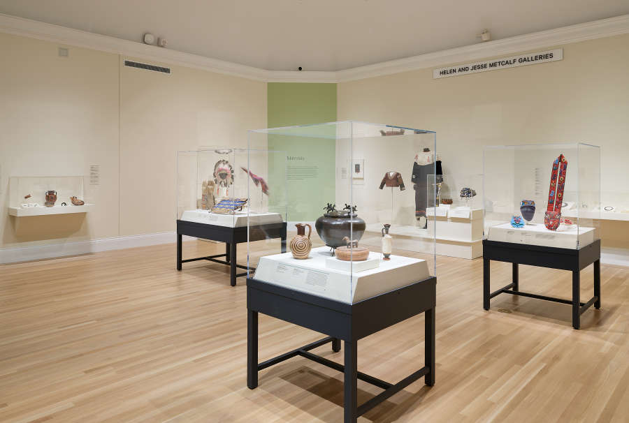 view exhibition image
