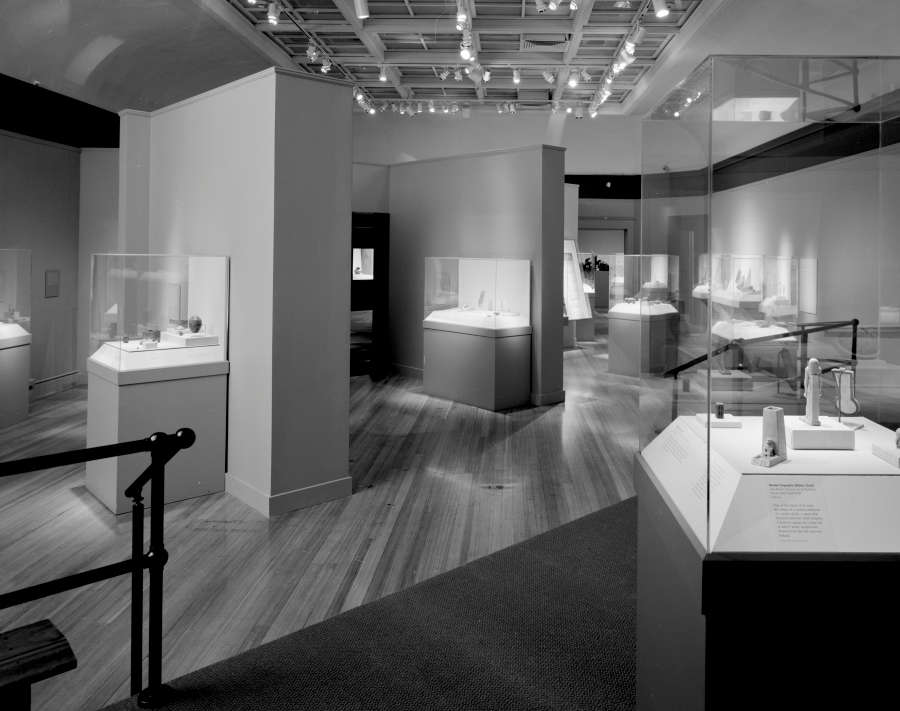view exhibition image