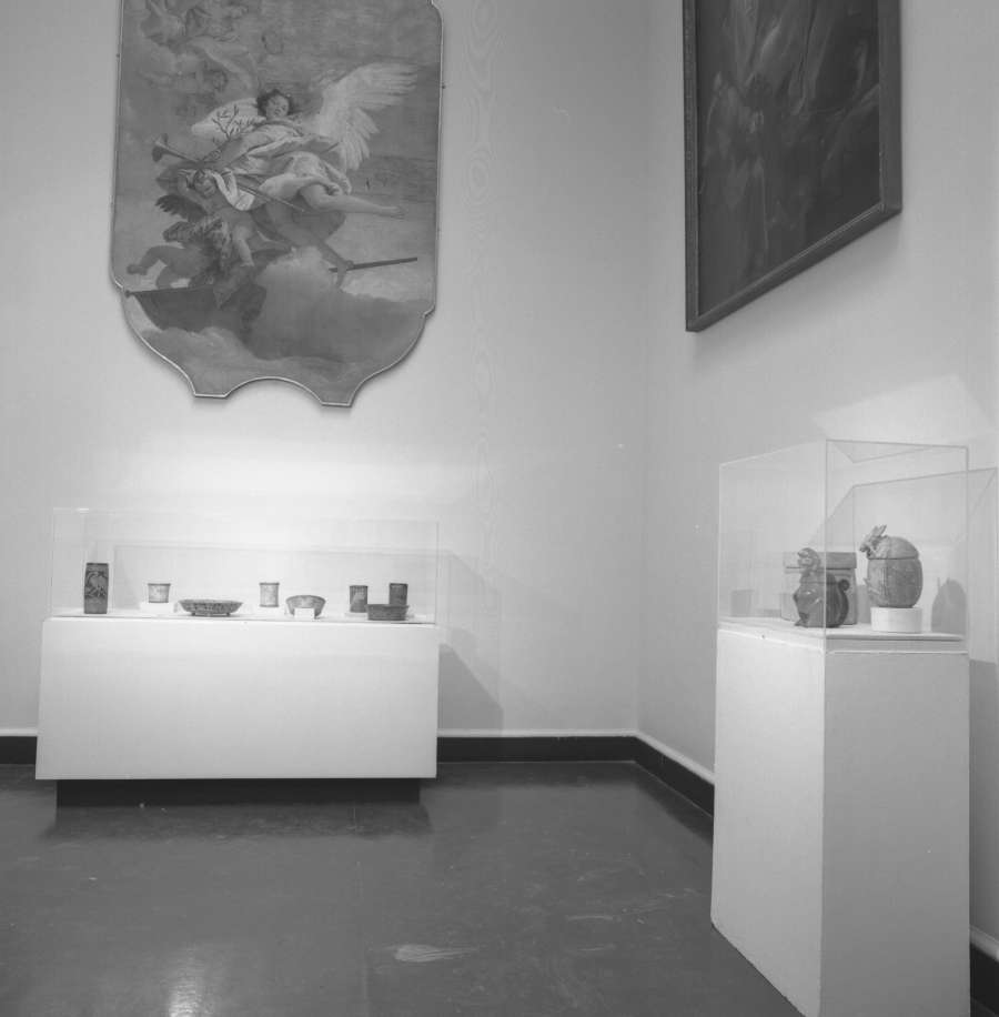 view exhibition image
